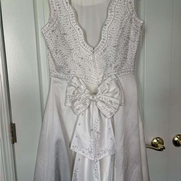 Vintage sleeveless beaded Bonny Wedding Dress - Picture 5 of 7